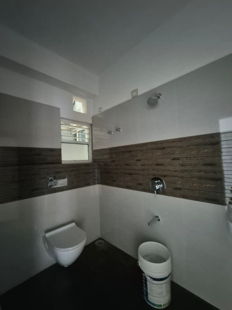 Unfurnished 3bhk in Hatigaon, Guwahati, Assam, India for Rent
